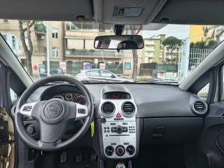OPEL Corsa usata, con Autoradio