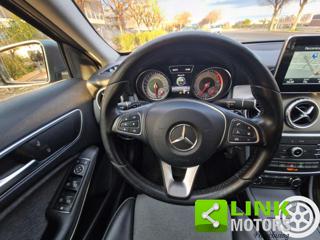 MERCEDES-BENZ GLA 200 usata, con Leve al volante