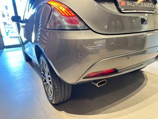 LANCIA Ypsilon usata, con Servosterzo