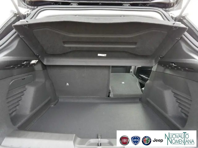 JEEP Avenger usata, con Sedile posteriore sdoppiato