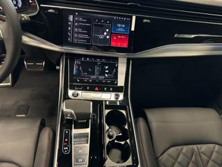 AUDI Q8 usata, con Interni in pelle