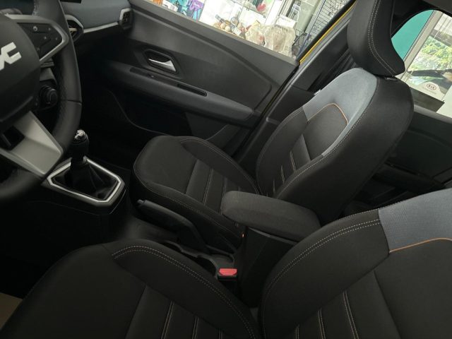 DACIA Sandero usata, con Autoradio