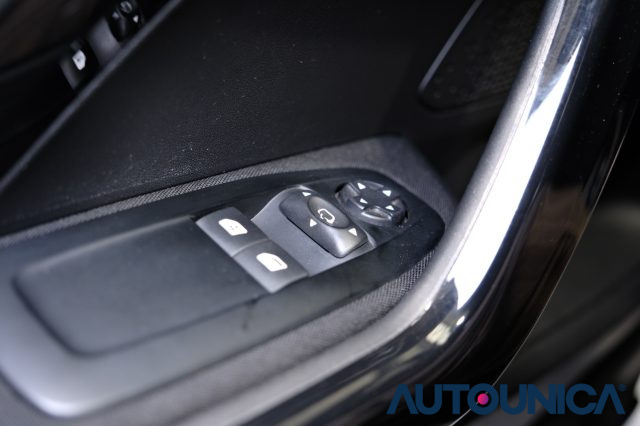 PEUGEOT 208 usata 31