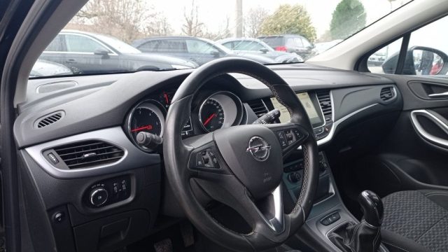 OPEL Astra usata, con Autoradio