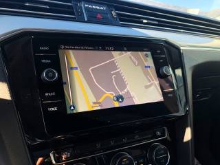 VOLKSWAGEN Passat Variant usata, con Bracciolo