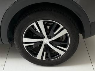 PEUGEOT 3008 usata, con Luci diurne