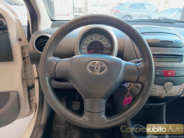 TOYOTA Aygo usata, con ESP