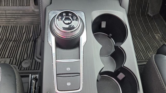 FORD Kuga usata, con Fari LED