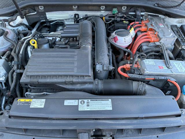 VOLKSWAGEN Golf usata, con ESP