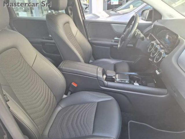 MERCEDES-BENZ B 180 usata, con Alzacristalli elettrici