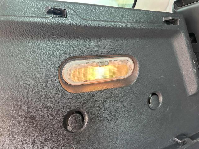 RENAULT Kangoo usata, con MP3