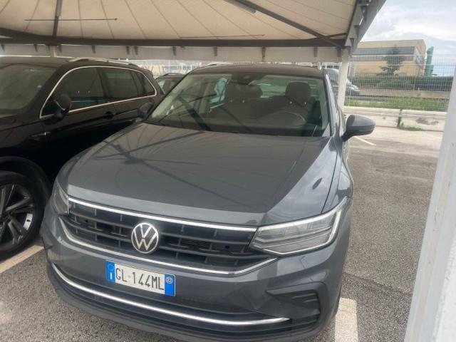 VOLKSWAGEN Tiguan usata, con Airbag