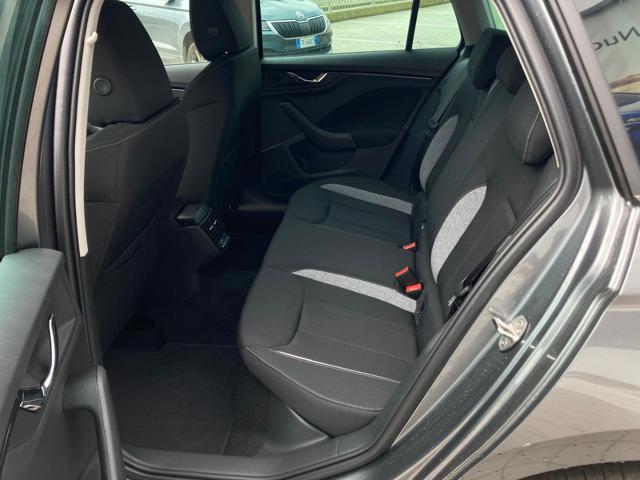 SKODA Kamiq usata, con Autoradio
