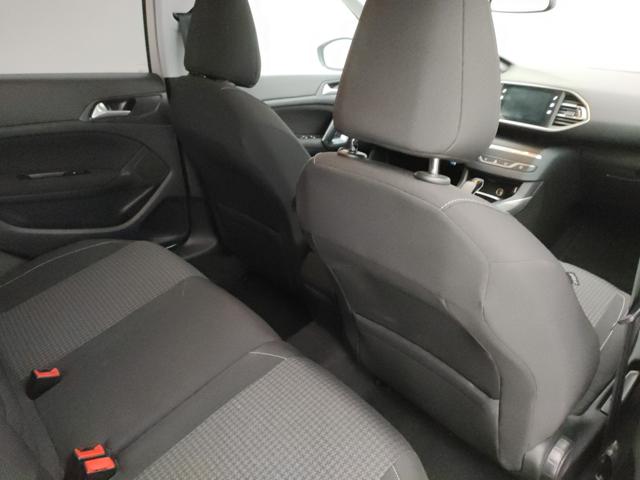 PEUGEOT 308 usata, con Luci diurne LED