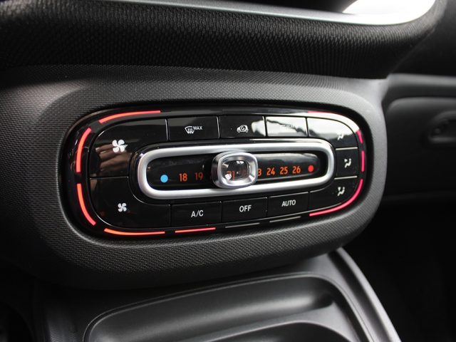 SMART ForTwo usata, con Bluetooth