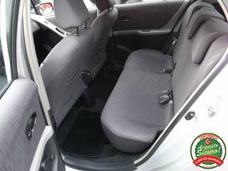 TOYOTA Yaris usata, con Airbag testa