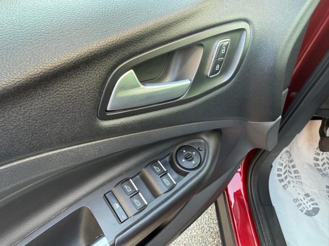 FORD Kuga usata, con Boardcomputer