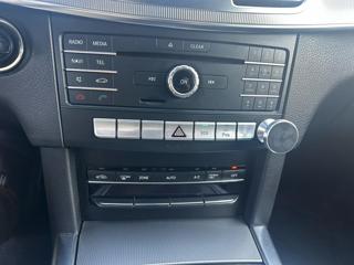 MERCEDES-BENZ E 220 usata, con ESP
