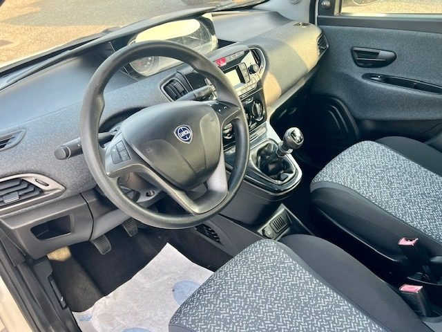 LANCIA Ypsilon usata 16