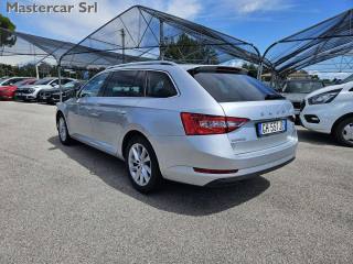 SKODA Superb usata, con Airbag Passeggero