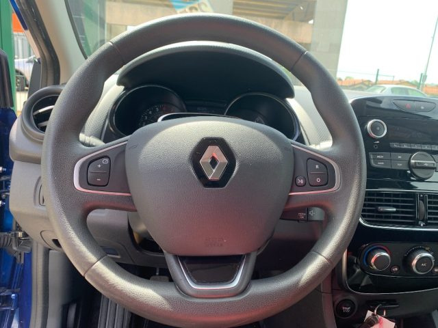 RENAULT Clio usata, con Sedile posteriore sdoppiato