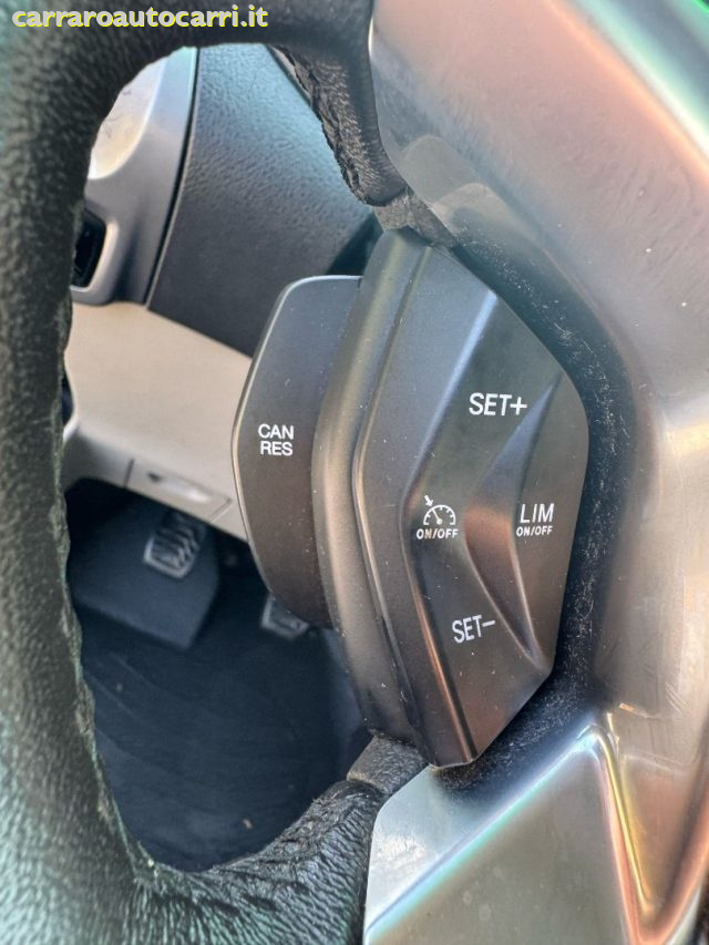 FORD Transit Custom usata, con Volante multifunzione
