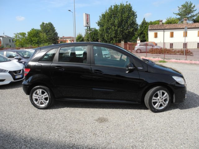 MERCEDES-BENZ B 180 usata 71