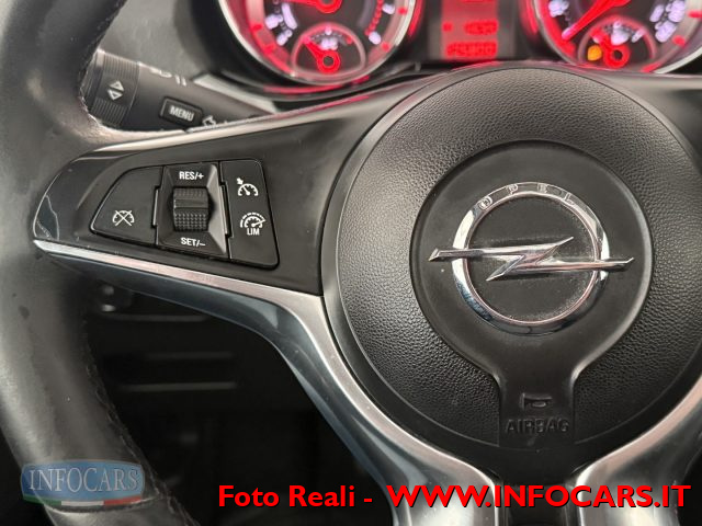 OPEL Adam usata, con Park Distance Control