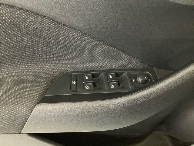 SKODA Kamiq usata, con Specchietti laterali elettrici