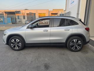 MERCEDES-BENZ GLA 200 usata, con Airbag