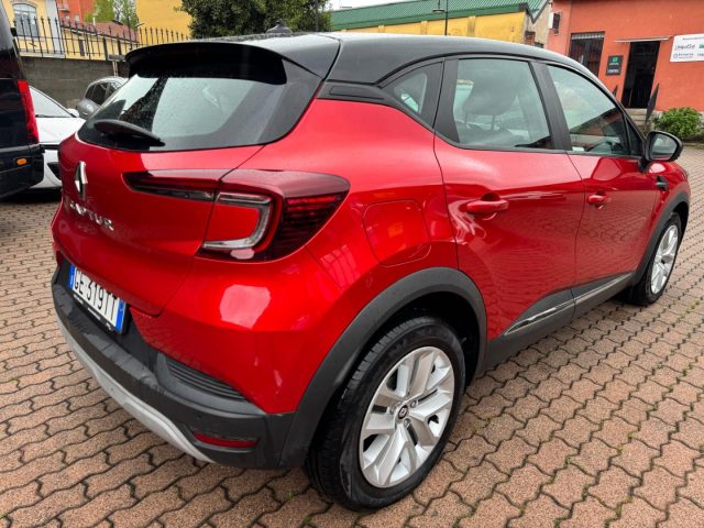 RENAULT Captur usata, con Autoradio