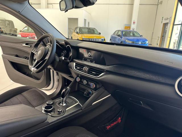 ALFA ROMEO Stelvio usata, con Airbag testa