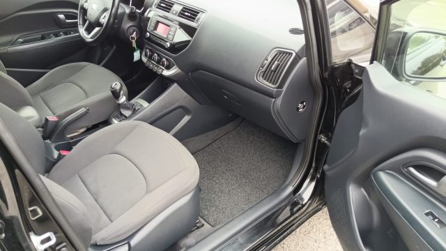 KIA Rio usata, con Servosterzo
