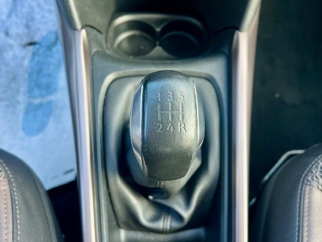 PEUGEOT 2008 usata, con Cruise Control