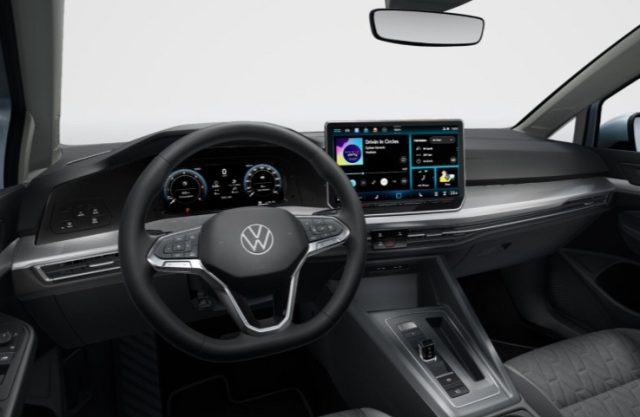 VOLKSWAGEN Golf usata, con Boardcomputer
