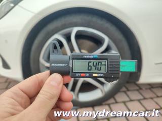 MERCEDES-BENZ E 220 usata, con Airbag testa