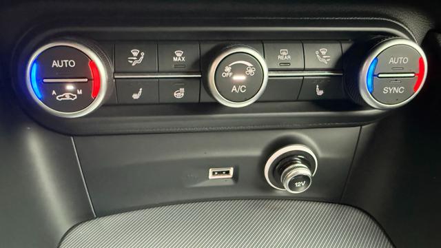 ALFA ROMEO Stelvio usata, con Controllo automatico clima