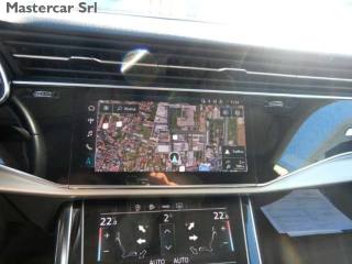 AUDI Q8 usata, con Autoradio
