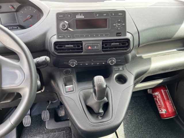 PEUGEOT Partner usata, con Autoradio digitale