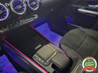 MERCEDES-BENZ GLA 200 usata, con Touch screen