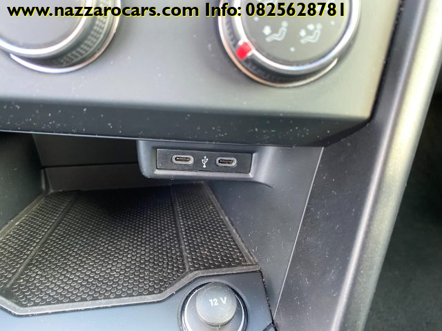 VOLKSWAGEN T-Roc usata, con Sensori di parcheggio posteriori