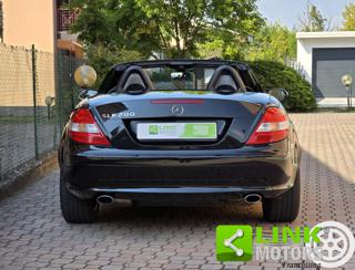 MERCEDES-BENZ SLK 200 usata, con Airbag