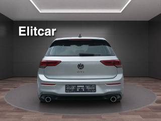 VOLKSWAGEN Golf usata, con Autoradio