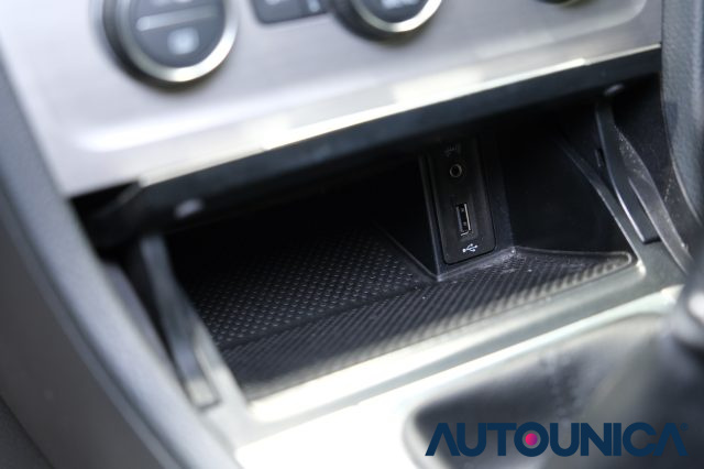 VOLKSWAGEN Golf usata, con Isofix