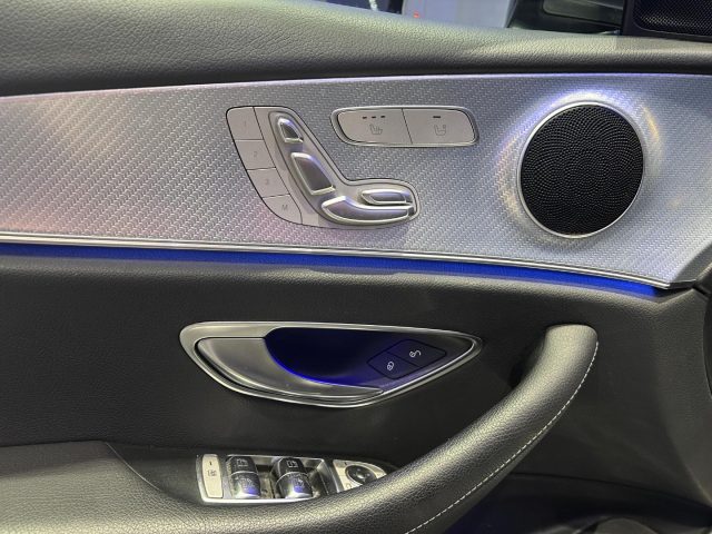 MERCEDES-BENZ E 220 usata, con Chiusura centralizzata
