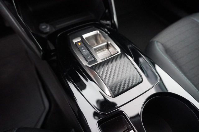 PEUGEOT 2008 usata, con Controllo trazione