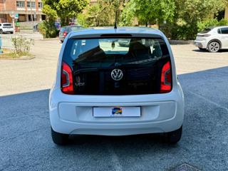 VOLKSWAGEN up! usata, con Autoradio
