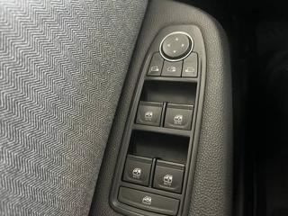 RENAULT Clio usata, con Autoradio digitale