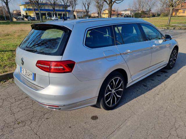 VOLKSWAGEN Passat Variant usata, con Alzacristalli elettrici