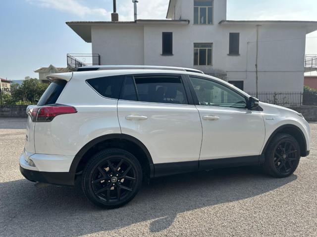 TOYOTA RAV 4 MY23 usata, con Autoradio